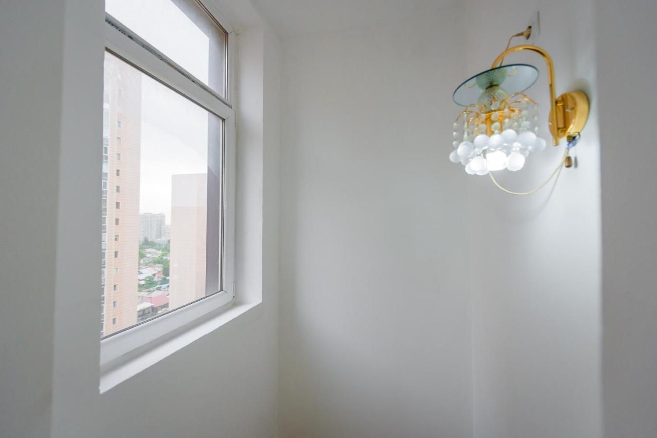 Уютные И Комфортные Квартиры В Жк Манхэттен Apartment Almaty Bagian luar foto